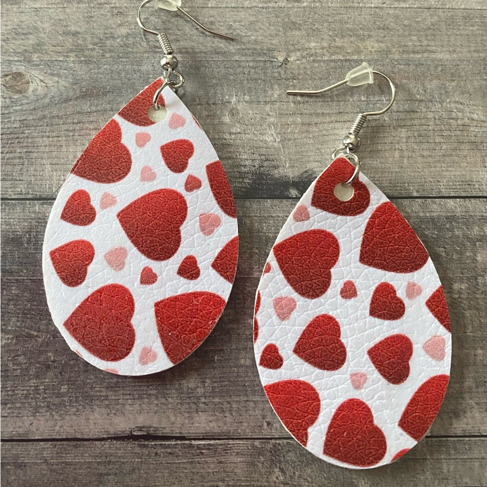 Red heart earring